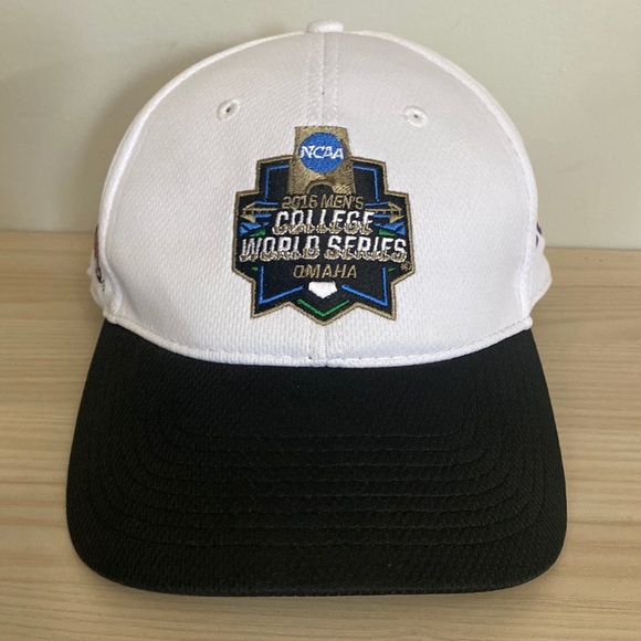 NCAA 2016 men’s college world series white/black hat size OSFM - Picture 1 of 7